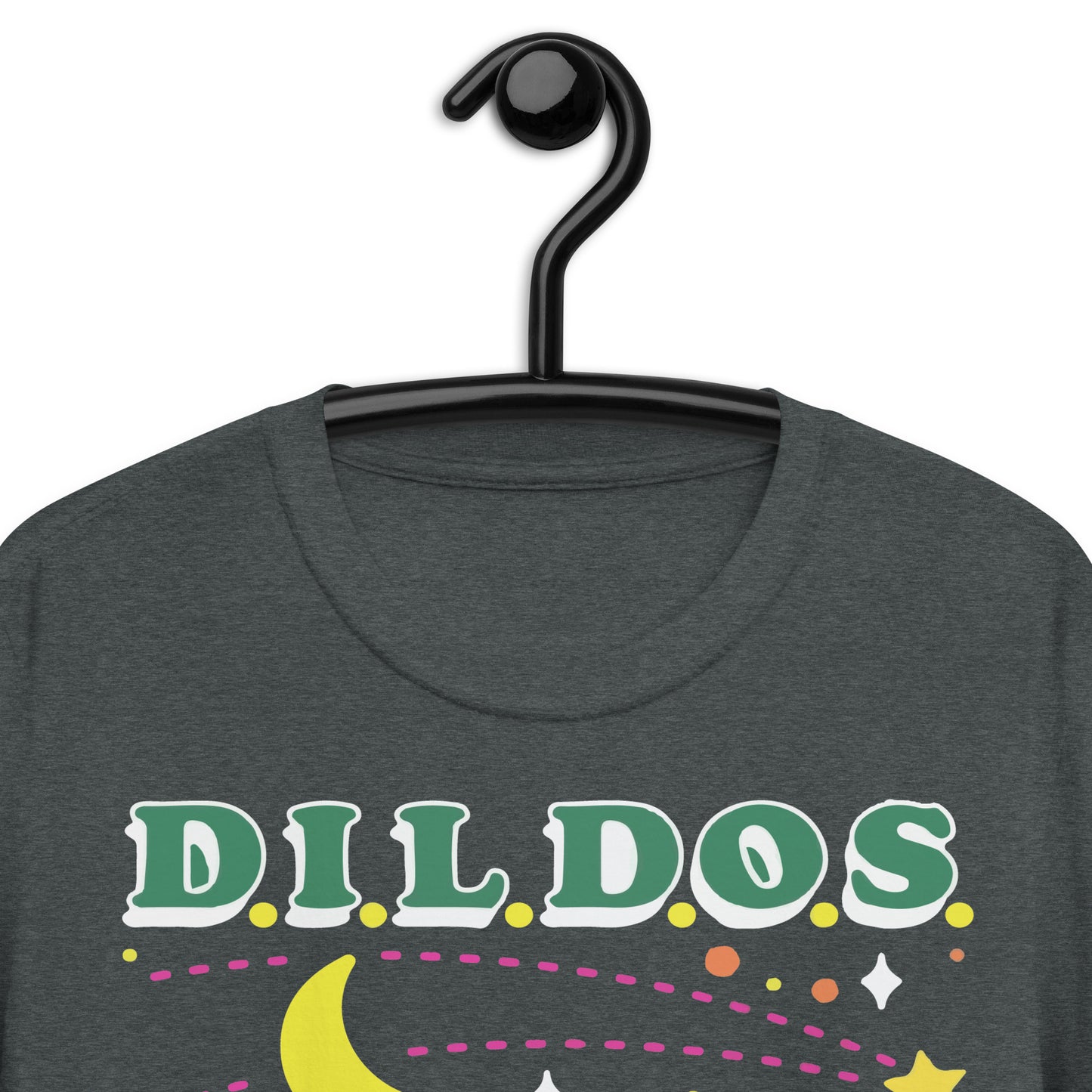 Camiseta unisex DILDOS (Amigo, me encanta hacer cosas al aire libre)